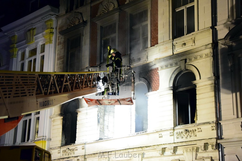 Feuer 2 Y Koeln Ehrenfeld Everhardtstr P259.JPG - Miklos Laubert